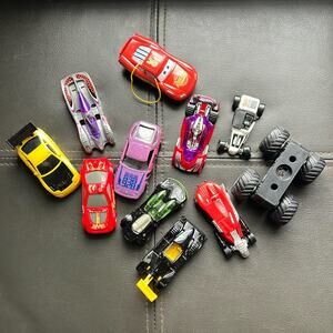 Random Mix Toy Cars Hotwheels Burger King Road Champs
